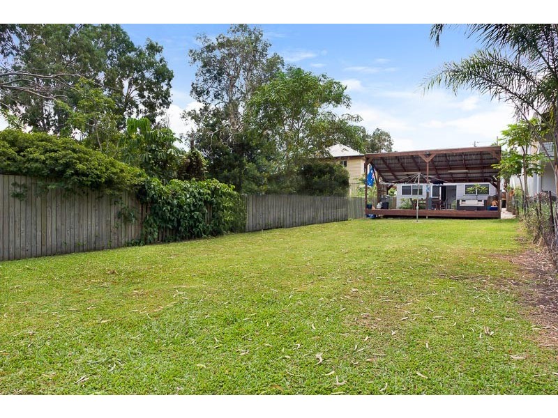 33 Alfred Street, Woody Point QLD 4019