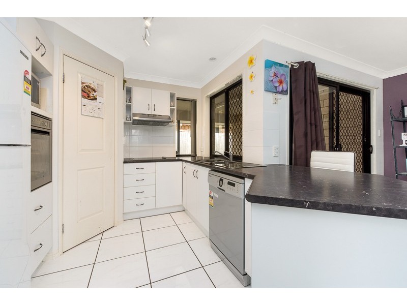 27 Riverbend Crescent, Morayfield QLD 4506