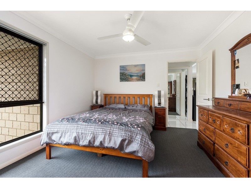 27 Riverbend Crescent, Morayfield QLD 4506