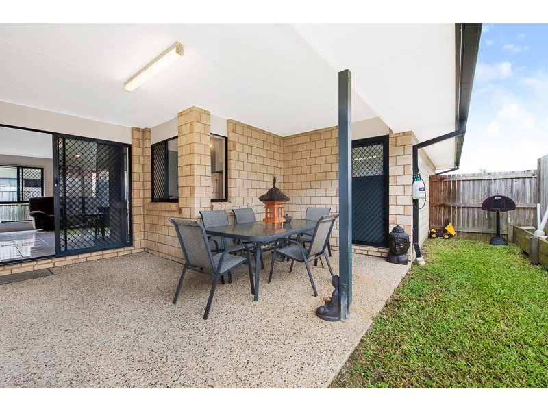 27 Riverbend Crescent, Morayfield QLD 4506