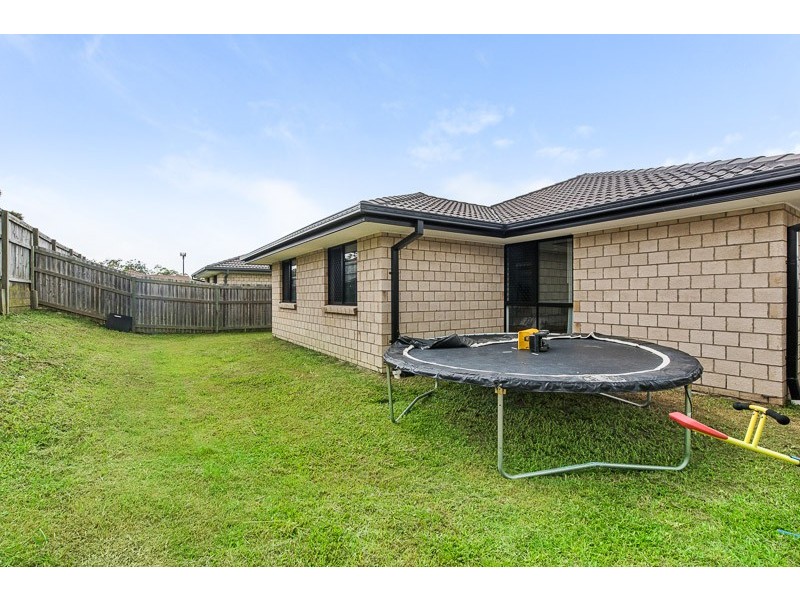 27 Riverbend Crescent, Morayfield QLD 4506