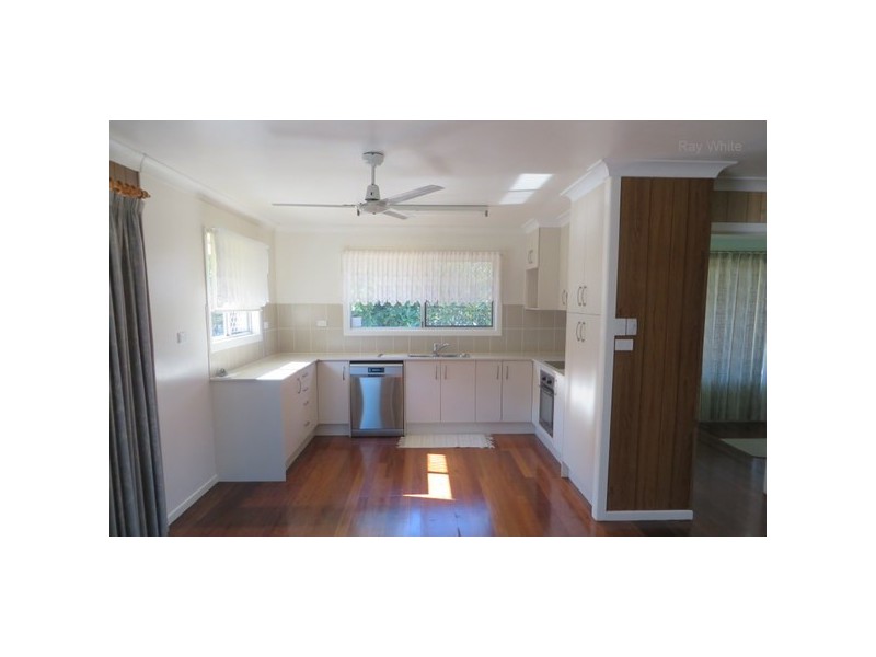 47 Esplanade, Deception Bay QLD 4508
