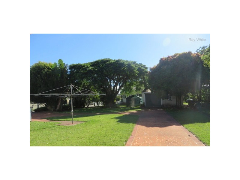 47 Esplanade, Deception Bay QLD 4508