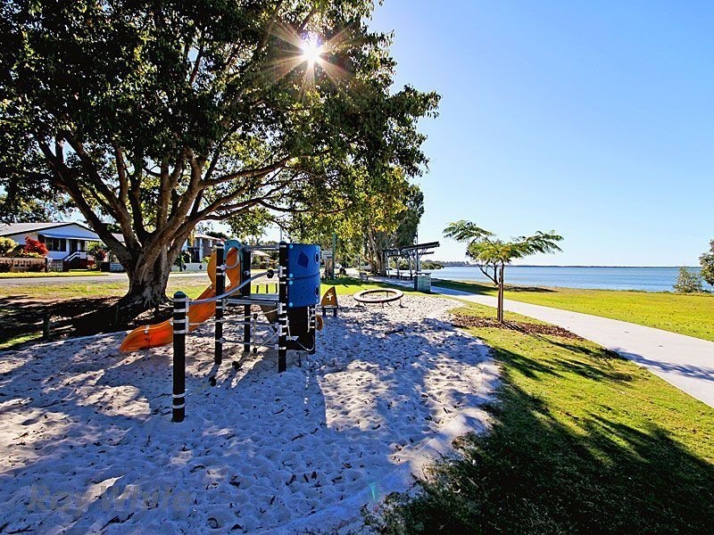 1 Central Avenue, Deception Bay QLD 4508