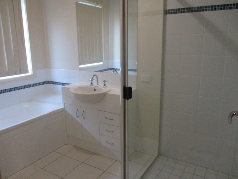 16 Wollemi Court, Morayfield QLD 4506