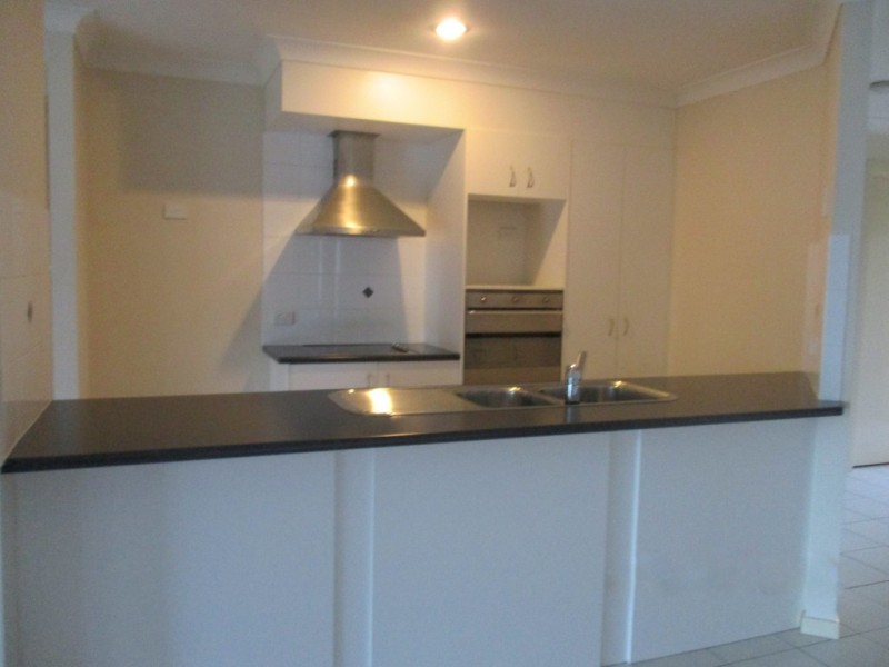 16 Wollemi Court, Morayfield QLD 4506