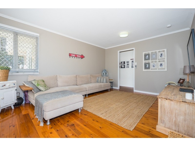 10 Thompson Street, Deception Bay QLD 4508