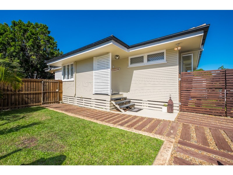 10 Thompson Street, Deception Bay QLD 4508