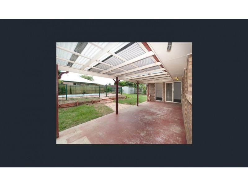 15 Hillmont Crescent, Morayfield QLD 4506