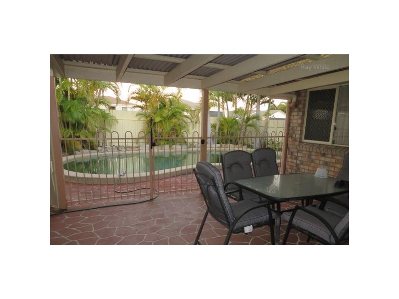 2 Greene Street, Rothwell QLD 4022