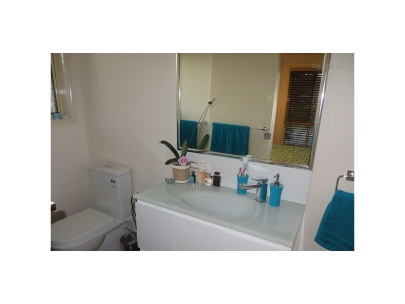 2 Greene Street, Rothwell QLD 4022