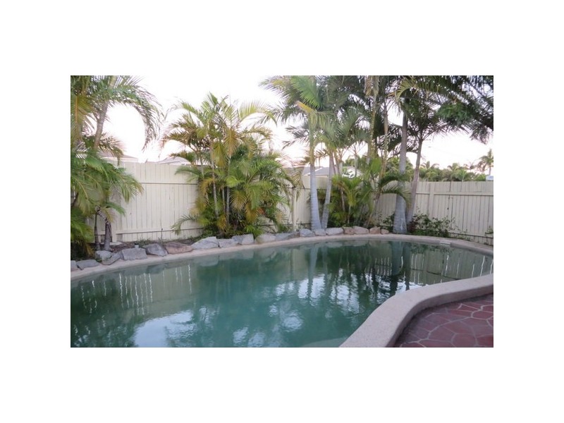2 Greene Street, Rothwell QLD 4022