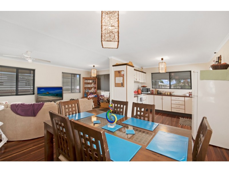 12 Ettie Street, Redcliffe QLD 4020