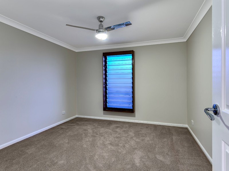 10 Farrant Street, Stafford Heights QLD 4053