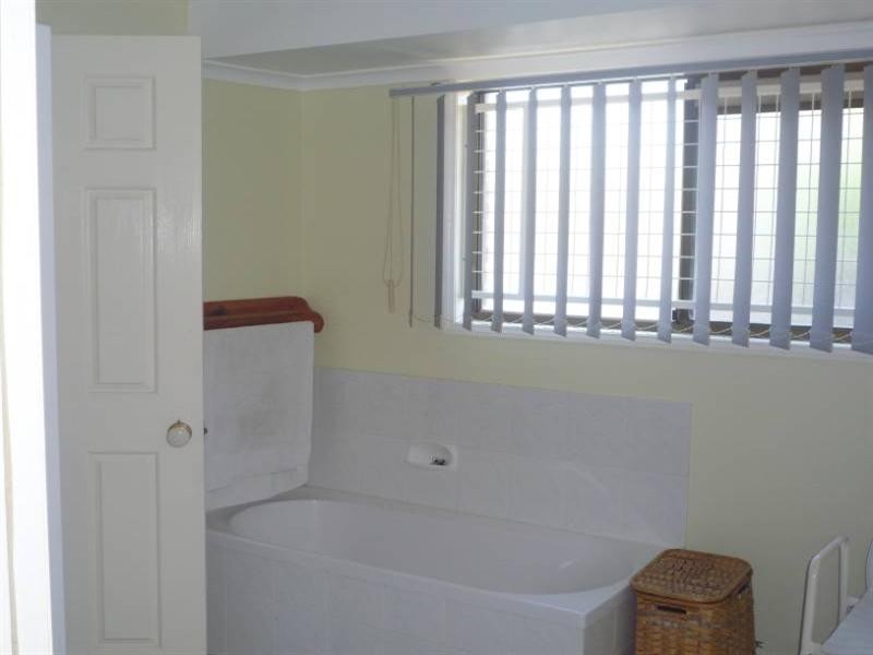 23 Old Bay Road, Deception Bay QLD 4508