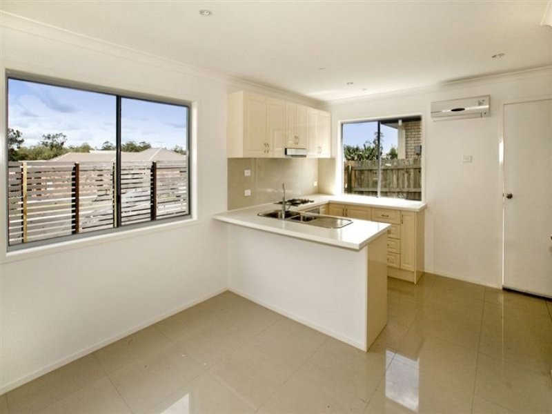 1/17 Lady Bowen Parade, Rothwell QLD 4022