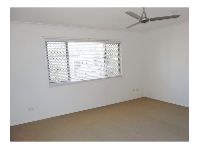 1/17 Lady Bowen Parade, Rothwell QLD 4022
