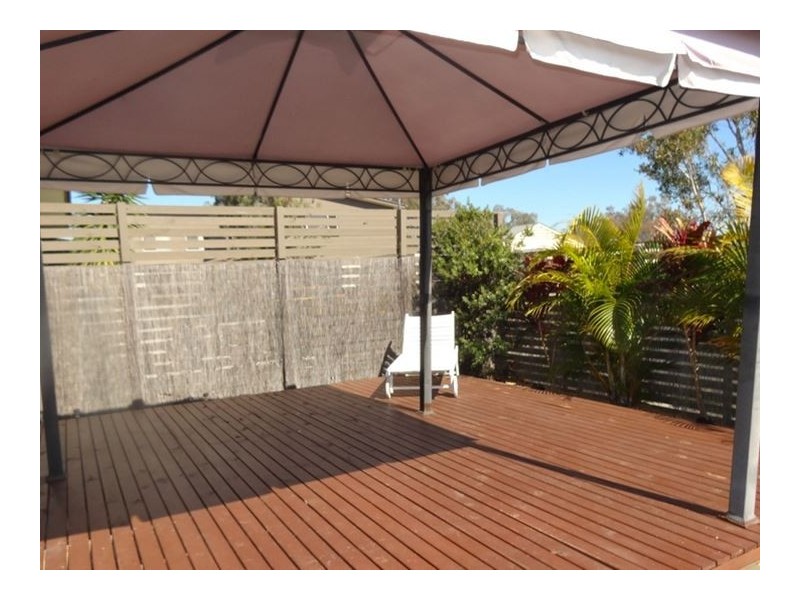 1/17 Lady Bowen Parade, Rothwell QLD 4022