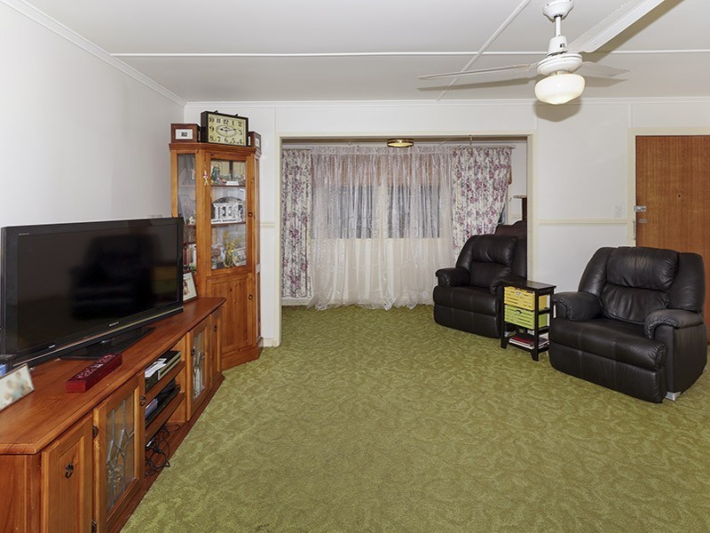 19 Houghton Avenue, Redcliffe QLD 4020