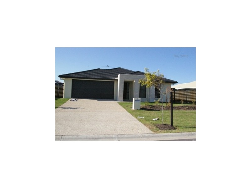19 dewdrop, Ningi QLD 4511