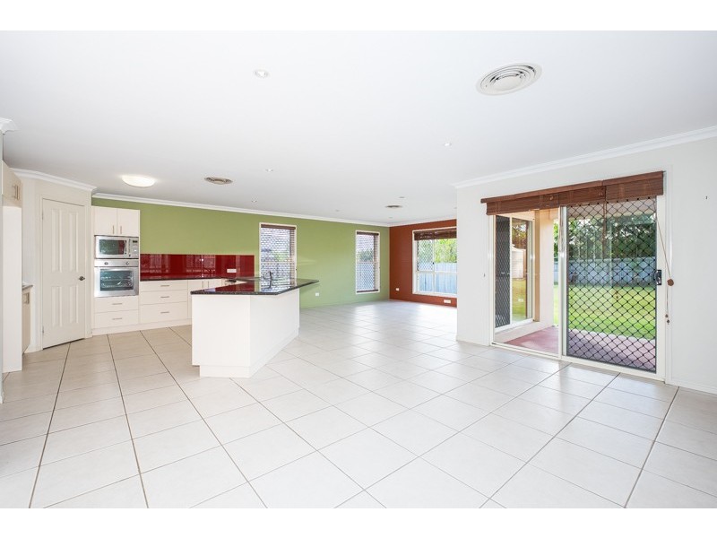 5 Barculdie Crescent, Deception Bay QLD 4508