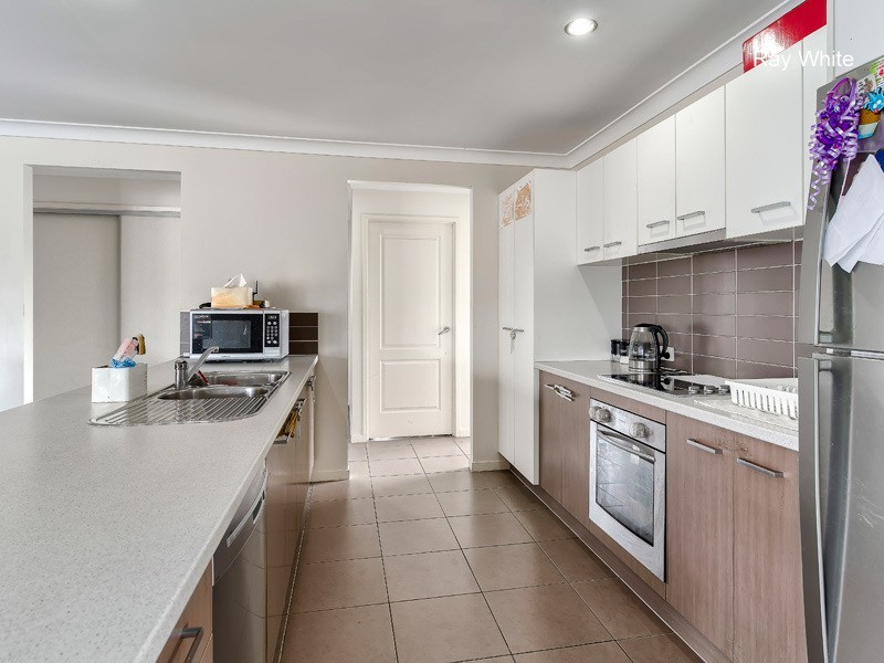 4 Lacebark Street, Morayfield QLD 4506