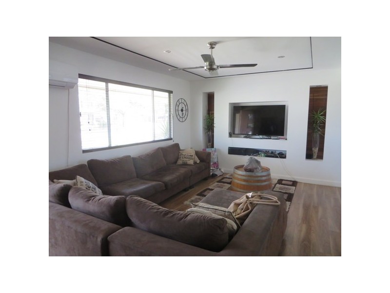 13 Jan Street, Deception Bay QLD 4508