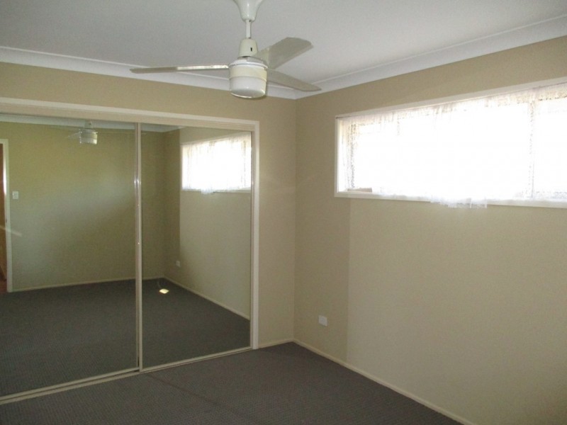 27 Lieutenant, Deception Bay QLD 4508
