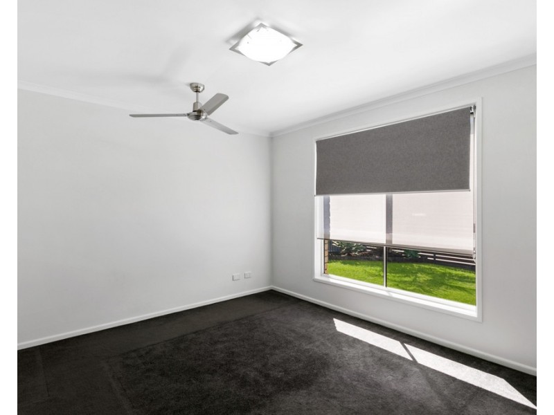 33 Bermuda Avenue, Deception Bay QLD 4508