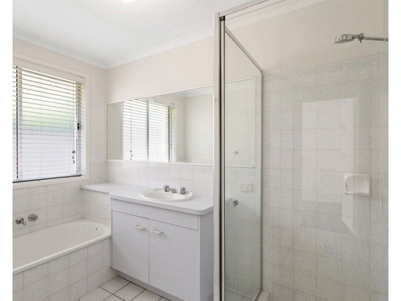 33 Bermuda Avenue, Deception Bay QLD 4508