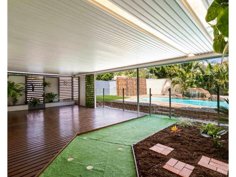 33 Bermuda Avenue, Deception Bay QLD 4508