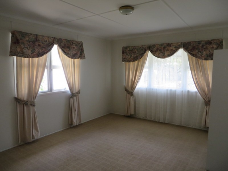 21 Seaview Parade, Deception Bay QLD 4508