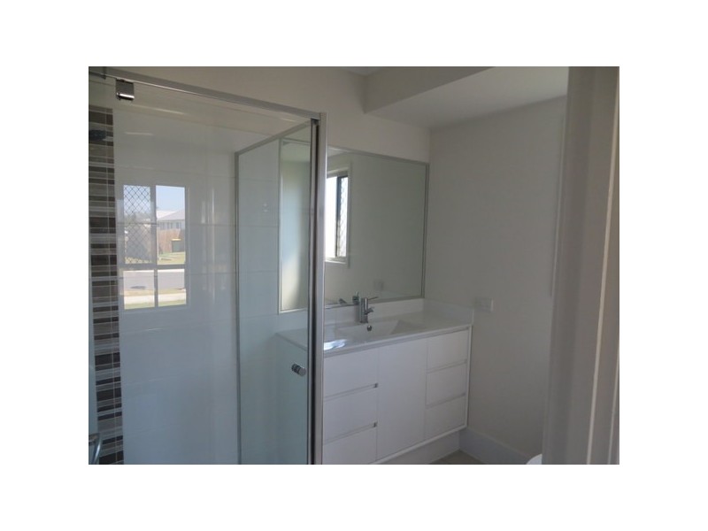 9 Ascot Crescent, Kallangur QLD 4503