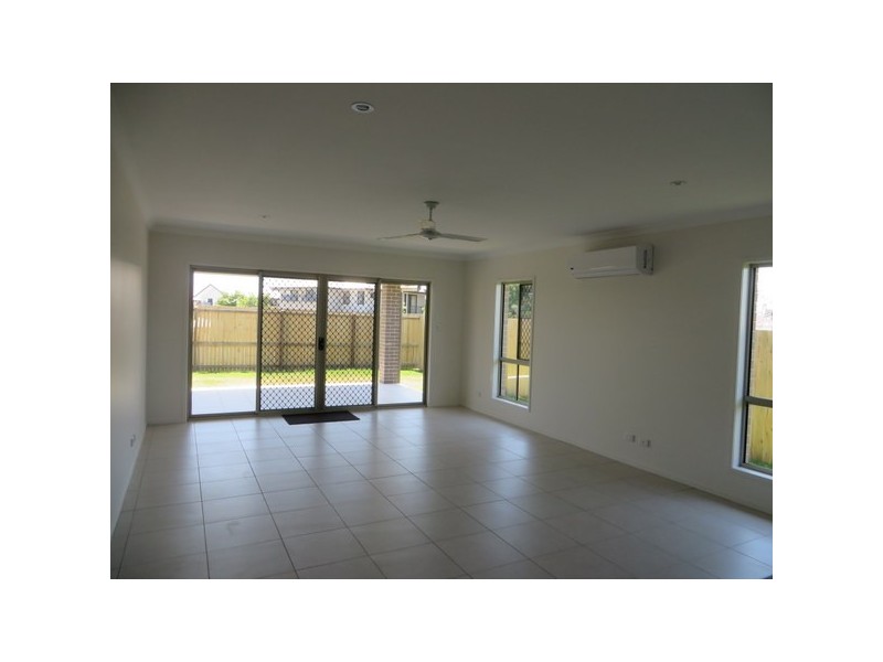 9 Ascot Crescent, Kallangur QLD 4503