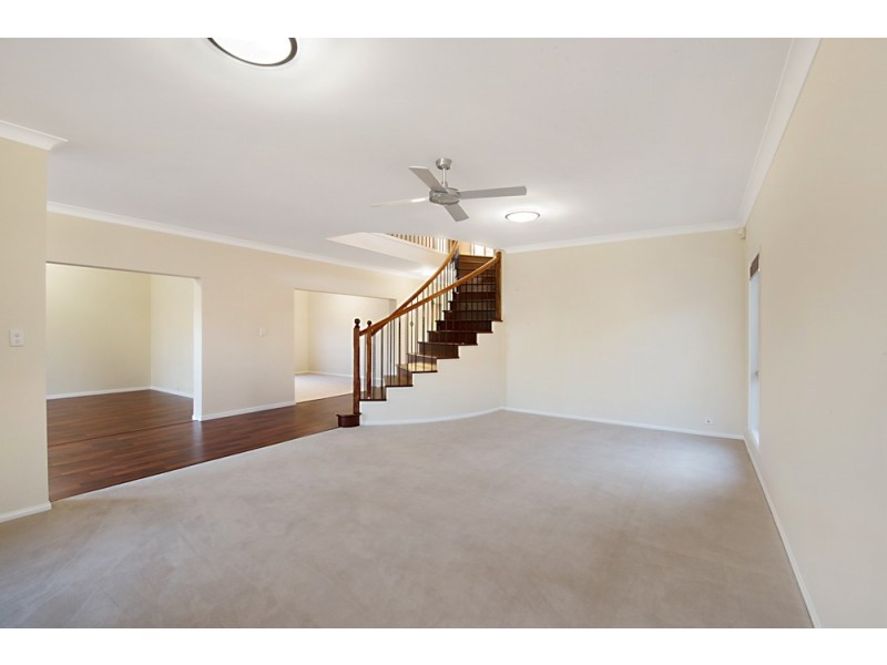 2 Skysail Court, Banksia Beach QLD 4507