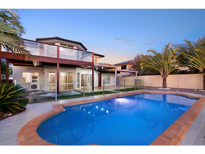 2 Skysail Court, Banksia Beach QLD 4507