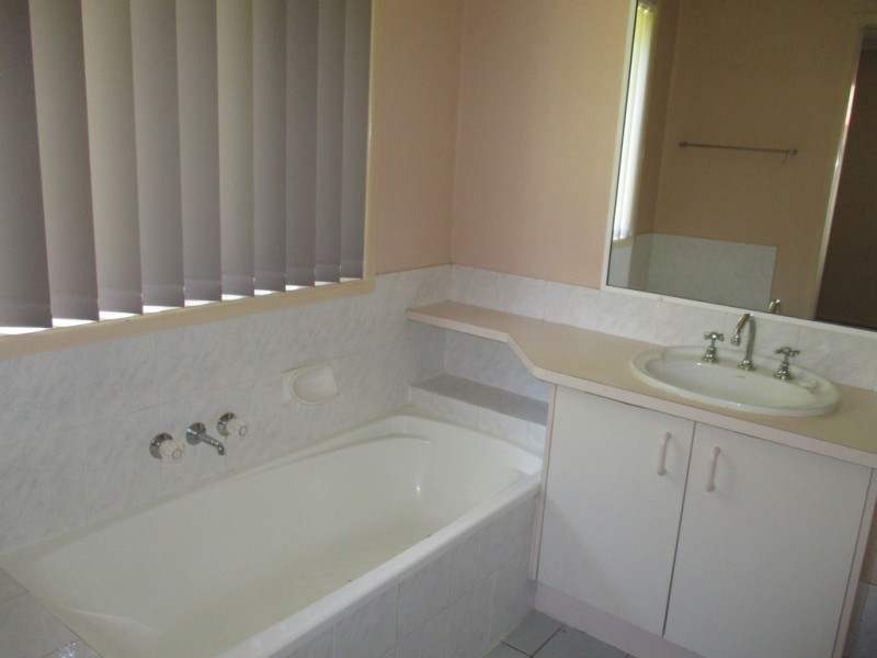 3 Kate Avenue, Deception Bay QLD 4508