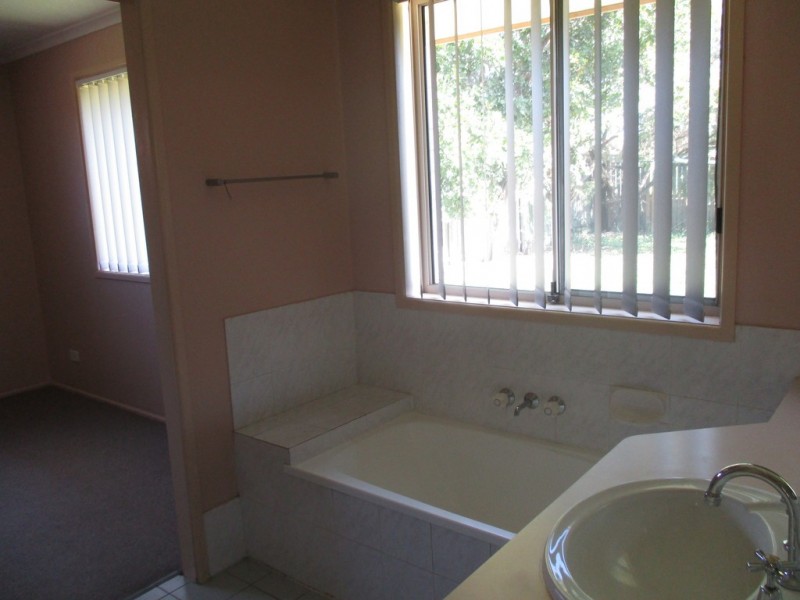 3 Kate Avenue, Deception Bay QLD 4508