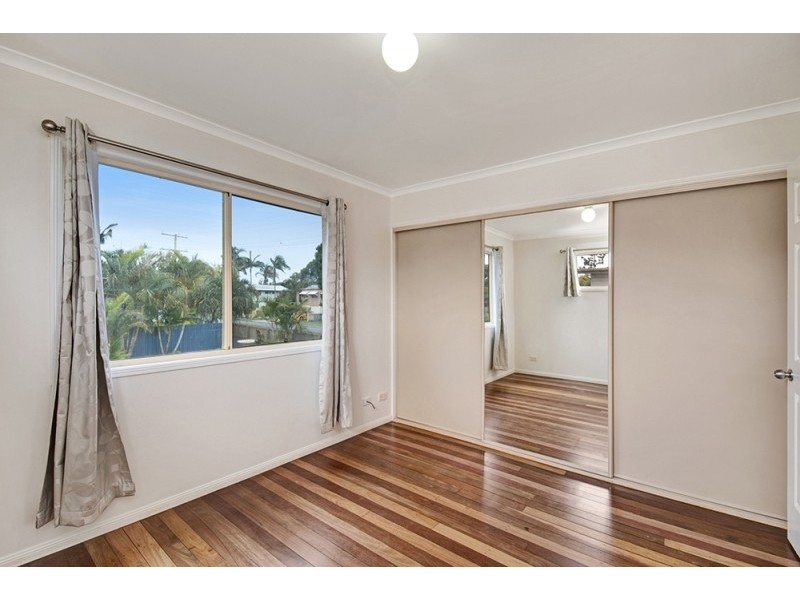 39 Seaview Parade, Deception Bay QLD 4508