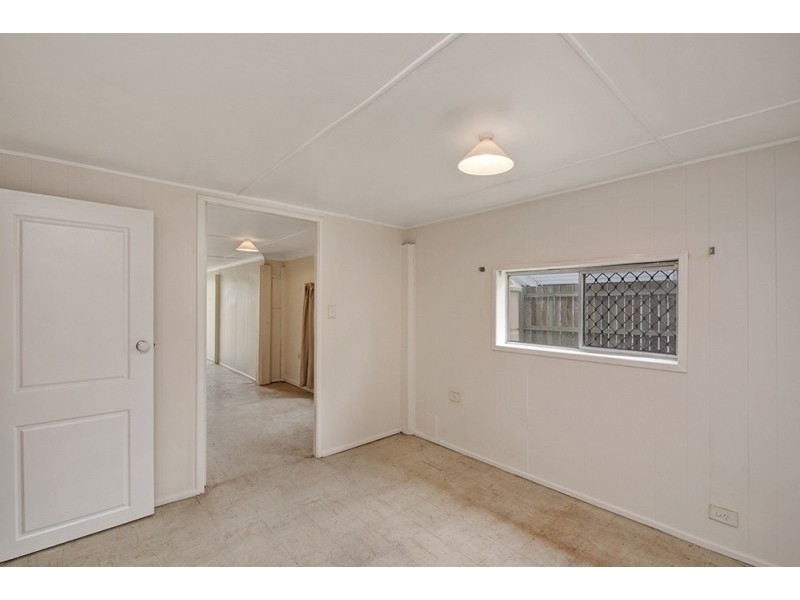 39 Seaview Parade, Deception Bay QLD 4508