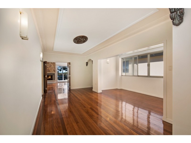 44a Oyster Point Esplanade, Scarborough QLD 4020