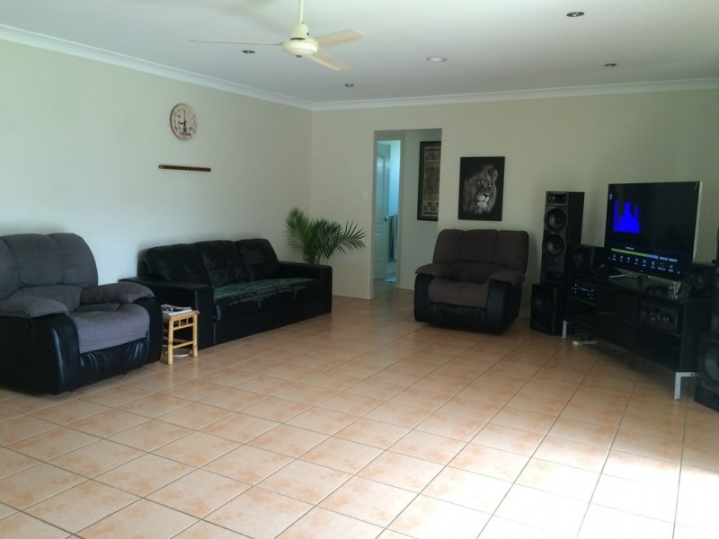 8 Tyler Place, Deception Bay QLD 4508