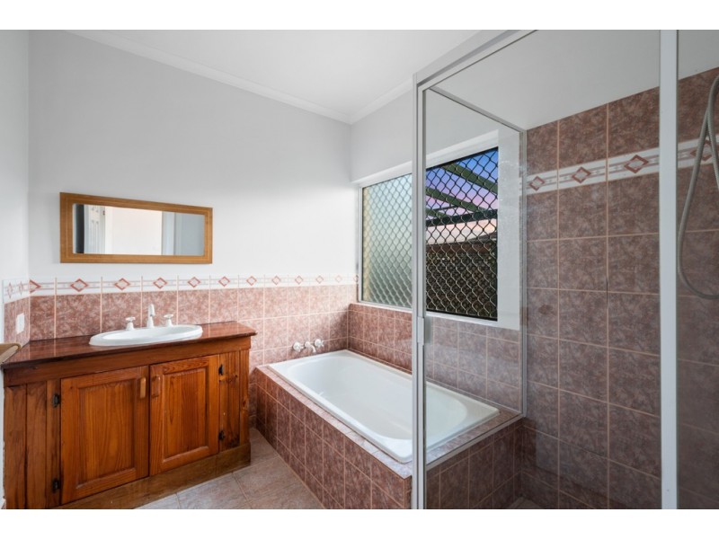 20 Macarthur Crescent, Deception Bay QLD 4508