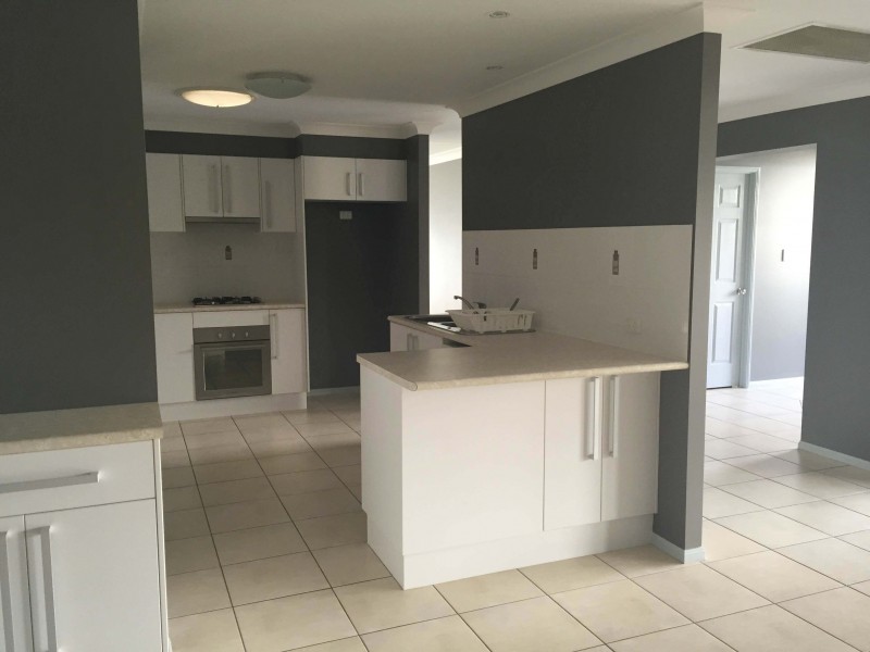 2 Courtney Street East, Rothwell QLD 4022