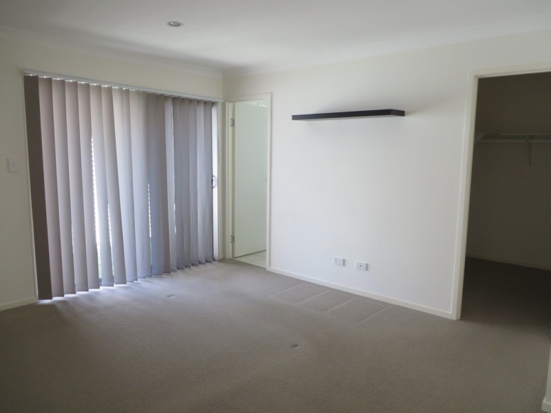 19 Jowarra Street, Kallangur QLD 4503