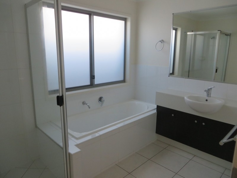 19 Jowarra Street, Kallangur QLD 4503