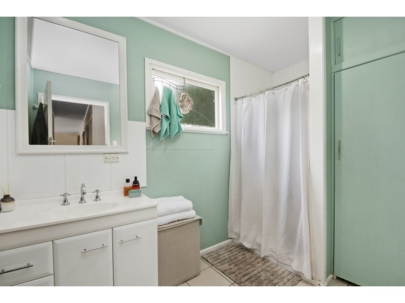 35 Captain Cook Parade, Deception Bay QLD 4508
