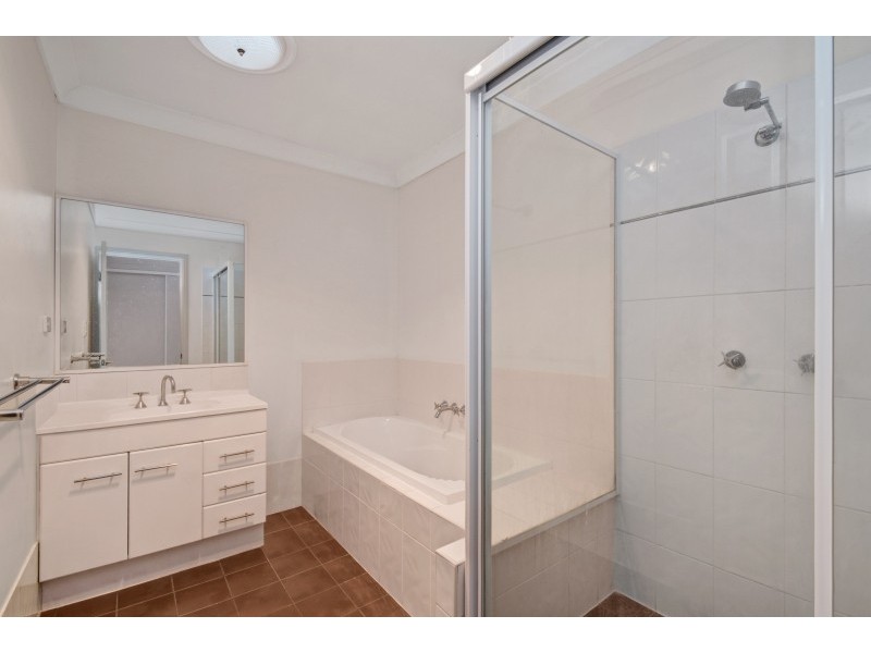 222 Sibley Road, Wynnum West QLD 4178