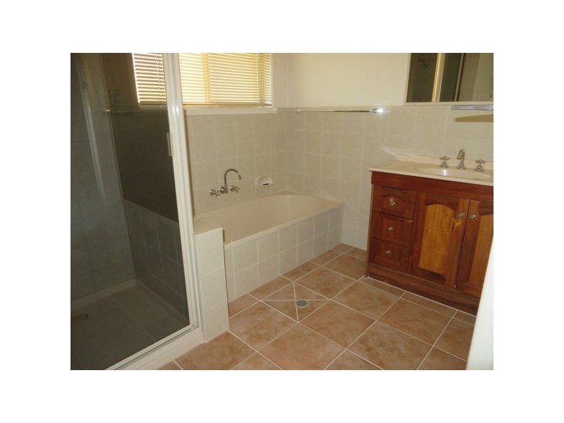 22 Golden Avenue, Kallangur QLD 4503