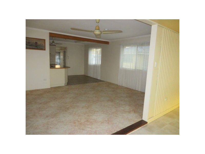 22 Golden Avenue, Kallangur QLD 4503